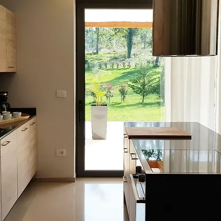 Vila Sara Sveti Petar u Sumi